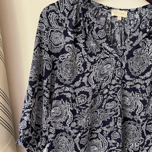 Anthropologie Lucy & Laurel Navy Paisley Top - Picture 2 of 4